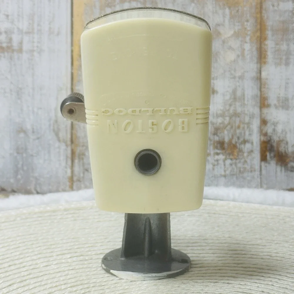 Boston Bulldog‎ Vintage Pencil Sharpener White Hopper Gray Hammertone Working